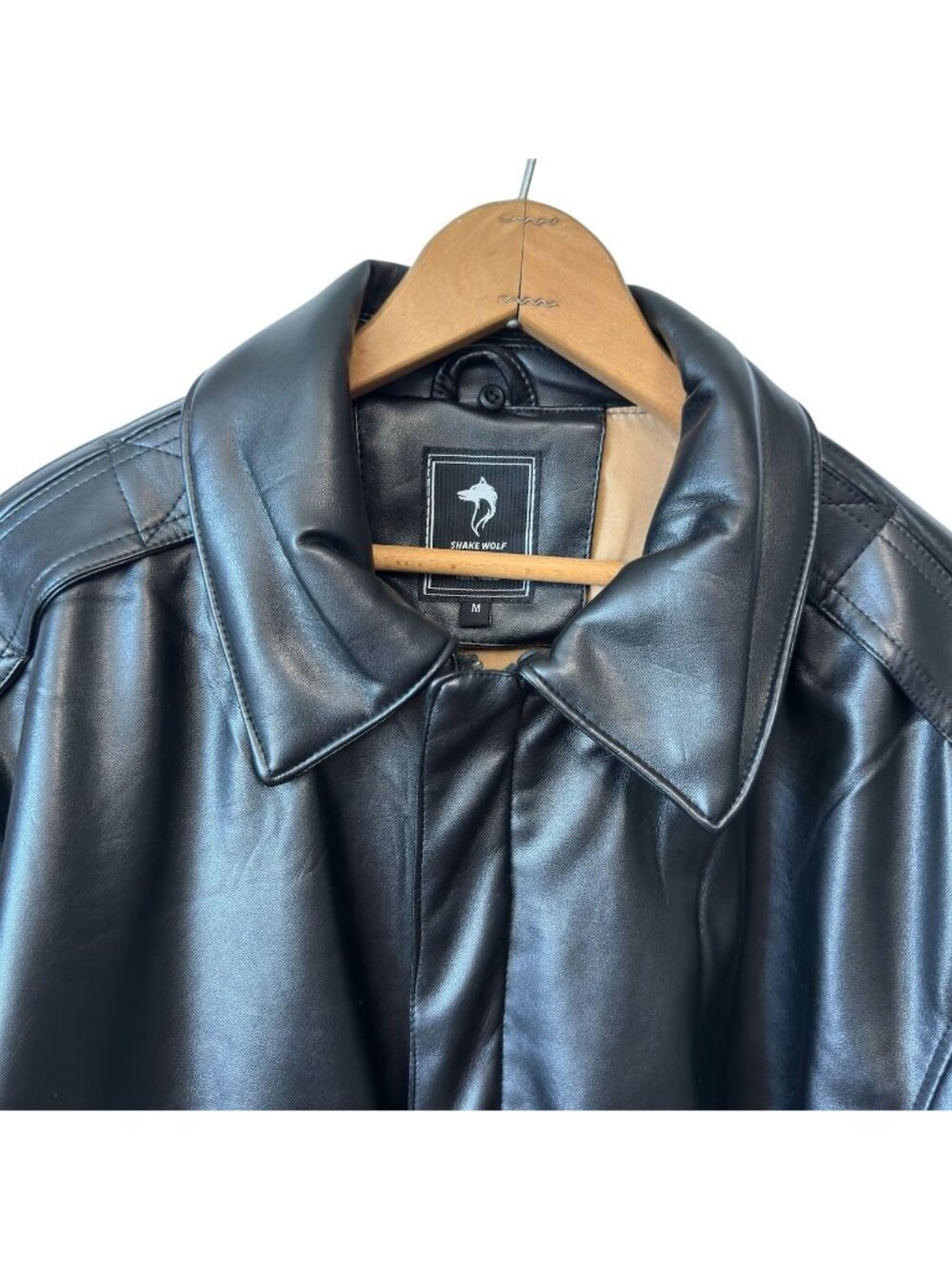 Vintage Shake Wolf Mens Bomber Jacket Faux Leather Black M Flag Lined - Picture 4 of 16